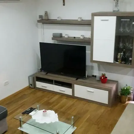 Apartment Ante